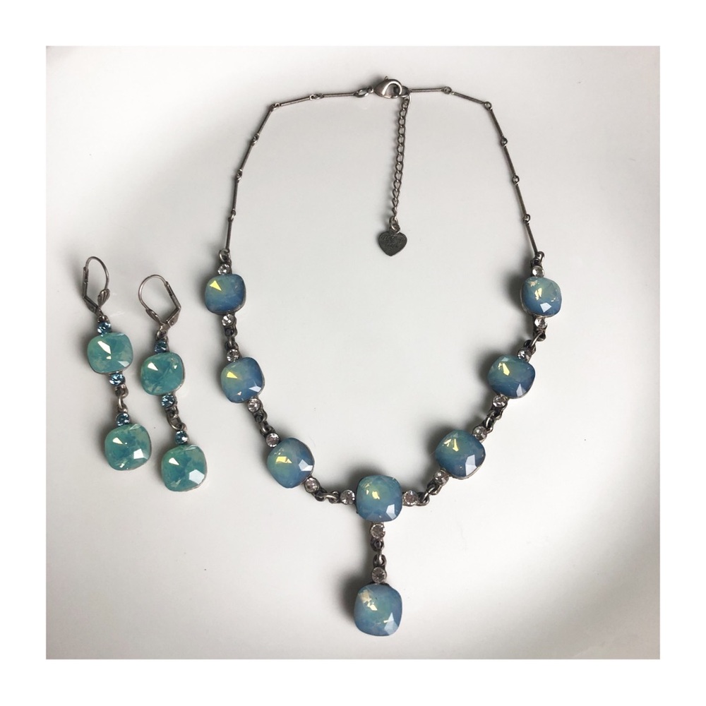 YONI Z Chic Aqua Jewelry Jeweled Necklace and Dangle Pierced Earring Set